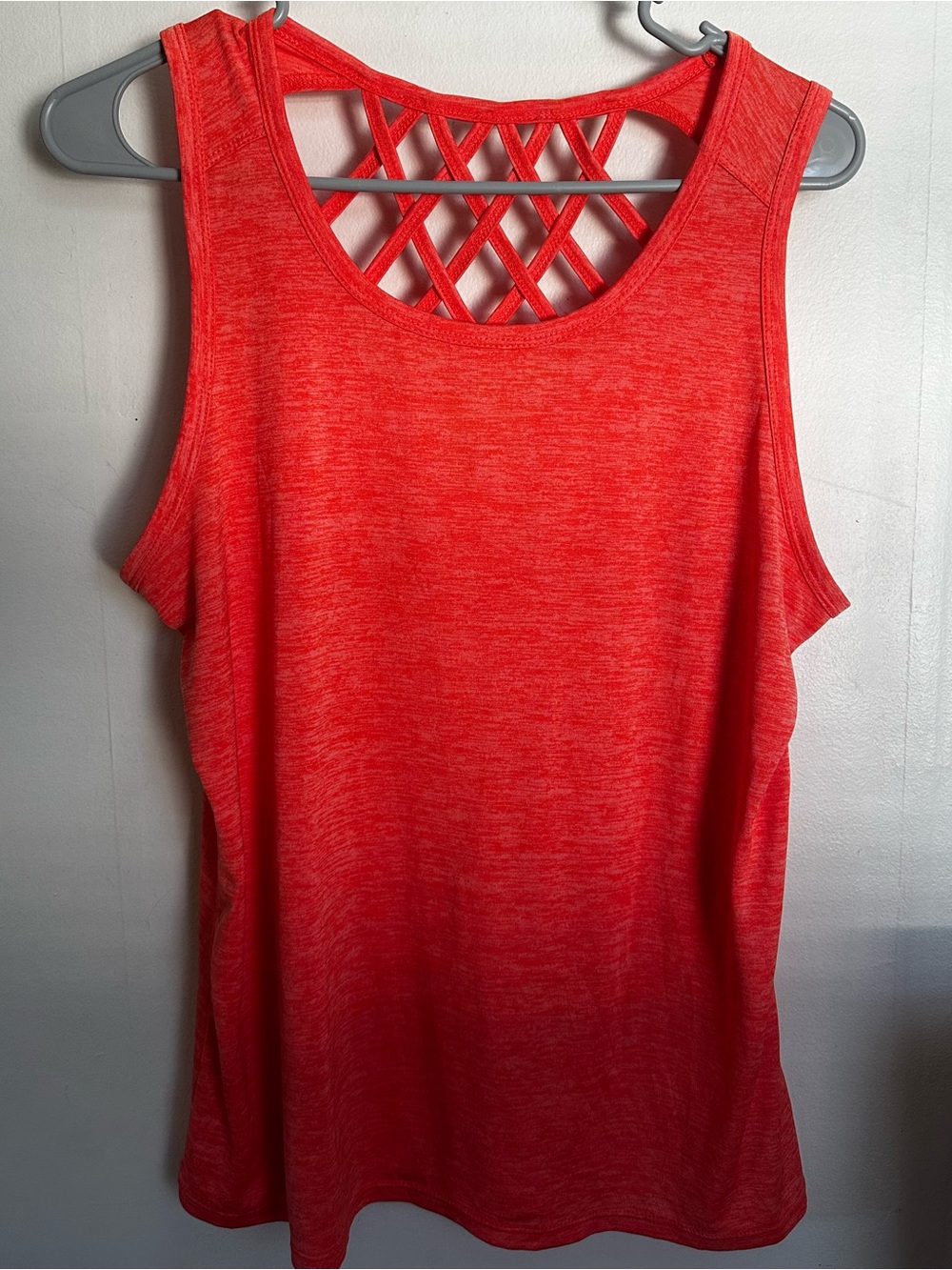 Women's Crimson pink Sleeveless Tank with Lattice Back LARGE